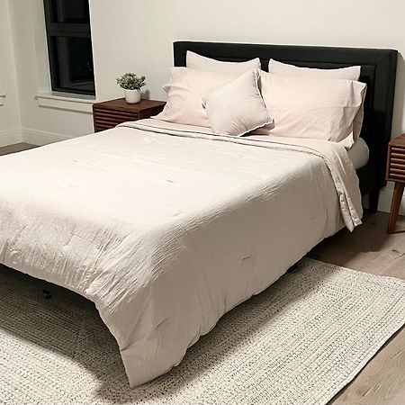 Modern 2 Bed Furnished Apartment In Quincy Exterior foto
