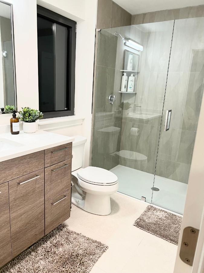 Modern 2 Bed Furnished Apartment In Quincy Exterior foto